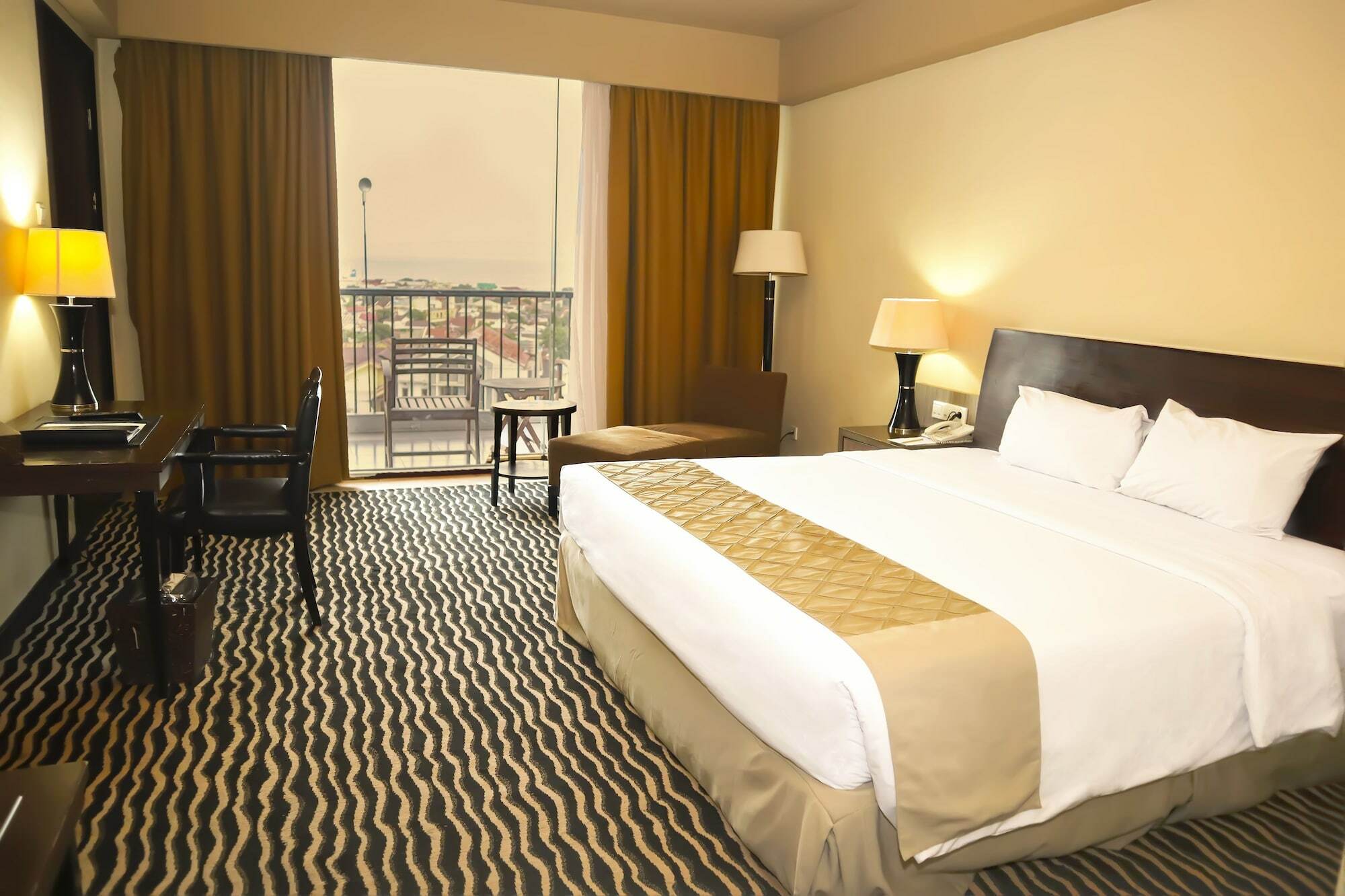 Bela International Hotel & Conventionternate Dış mekan fotoğraf